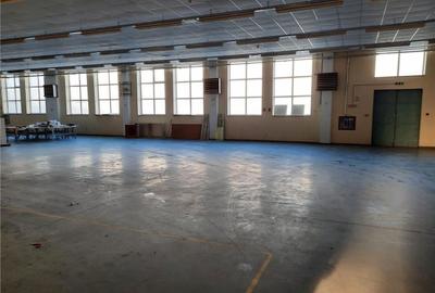Spațiu industrial, de 700 mp, în Central