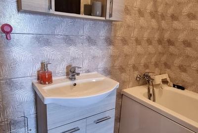 Apartament cu 2 camere decomandat în Berceni