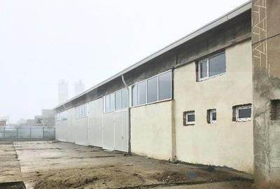 Spațiu comercial, de 1,250 mp, în Industrială