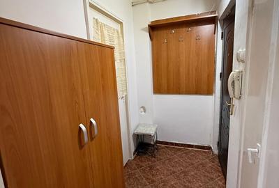 Apartament cu 2 camere semidecomandat în Săsar