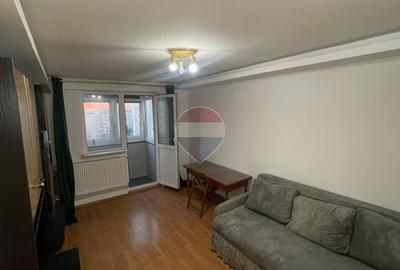 Apartament cu 2 camere decomandat, mobilat în Titan
