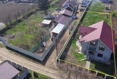 Casă cu 4 camere cu Teren 953 Mp în Gura Văii