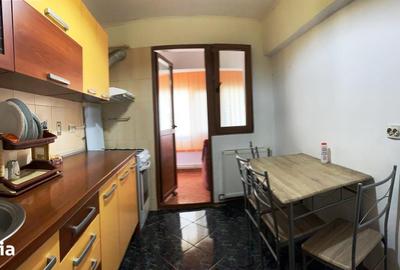 Apartament cu 3 camere decomandat în Central - 1