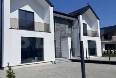 Casă cu 4 camere cu Teren 250 Mp în Central