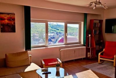 Apartament cu 4 camere decomandat, mobilat în Central - 2