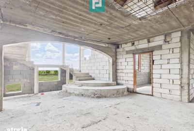 Casă cu 7 camere cu Teren 2151 Mp în Central - 11