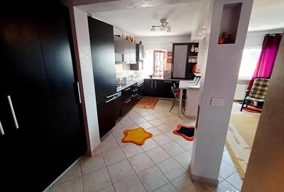 Apartament cu 3 camere decomandat în Central - 4