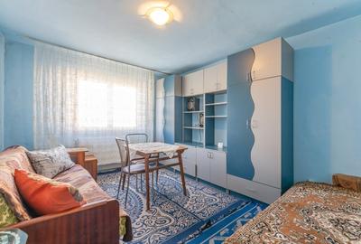 Apartament cu 2 camere semidecomandat, mobilat în Bartolomeu