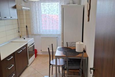 Apartament cu 2 camere decomandat în Apărătorii Patriei - 8