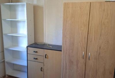 Garsonieră decomandată în Central - 2