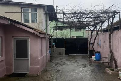Casă cu 4 camere cu Teren 180 Mp în Central - 2