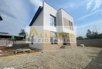Casă cu 5 camere cu Teren 300 Mp în Central