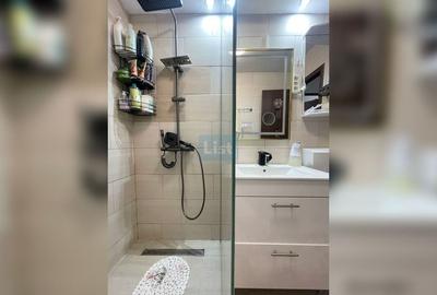 Apartament cu 2 camere semidecomandat, mobilat în Micro I - 13