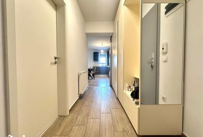 Apartament cu 3 camere, mobilat în Tractorul - 1