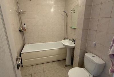 Apartament cu 3 camere decomandat în Mioriței - 3