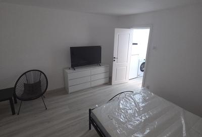 Garsonieră semidecomandată în Vatra Luminoasă