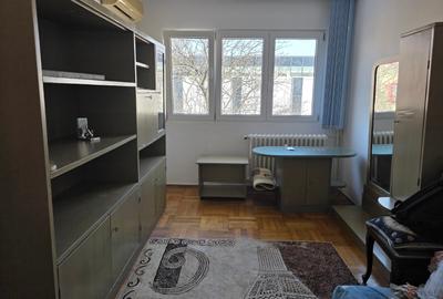 Apartament cu 4 camere decomandat, mobilat în Titan - 9