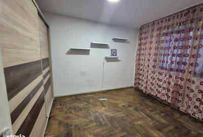 Apartament cu 3 camere decomandat în Roșu - 2