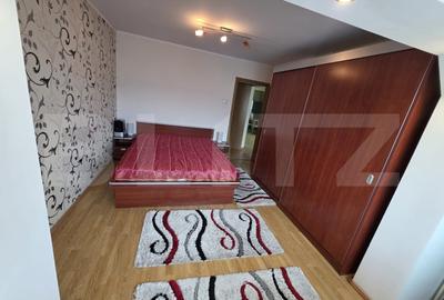 Apartament cu 3 camere decomandat, mobilat în Mărăști