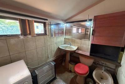 Casă cu 4 camere cu Teren 500 Mp în Central