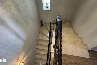 Casă cu 5 camere cu Teren 700 Mp în Crevedia