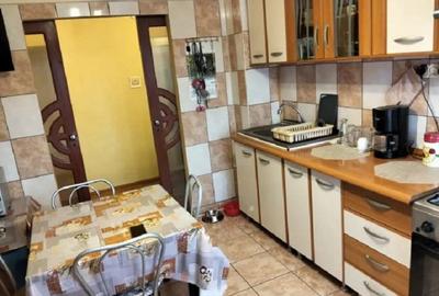 Apartament cu 3 camere decomandat în Central - 2