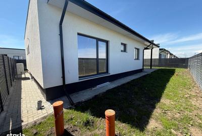 Casă cu 4 camere în Purcăreni - 19