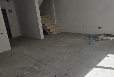 Casă cu 4 camere în Bucureștii Noi