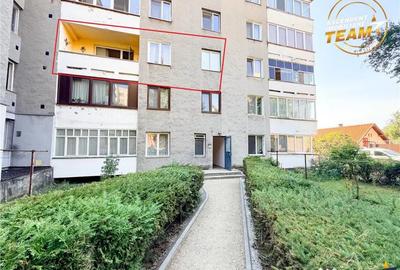Apartament cu 3 camere decomandat în Central