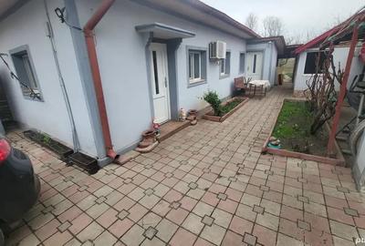 Casă cu 6 camere cu Teren 900 Mp în Roșiori de Vede - 1