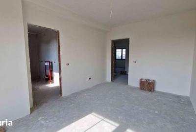 Casă cu 4 camere cu Teren 340 Mp în Ciarda Roșie