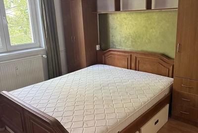 Apartament cu 3 camere semidecomandat, mobilat în Brâncoveanu