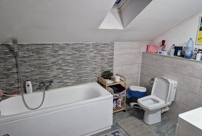 Casă cu 6 camere cu Teren 530 Mp în Pielești - 2