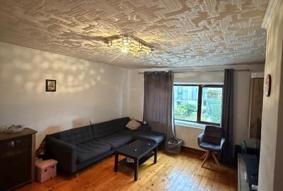 Apartament cu 3 camere decomandat în Periș
