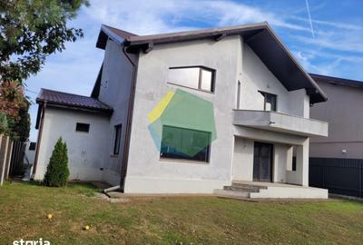 Casă cu 5 camere cu Teren 500 Mp în Balotești