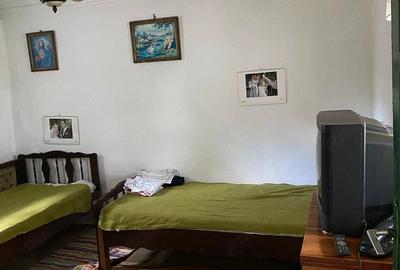 Casă cu 4 camere cu Teren 800 Mp în Ulmi - 3