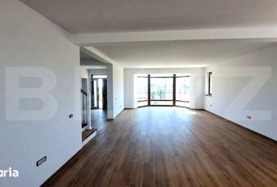 Casă cu 4 camere cu Teren 780 Mp în Central