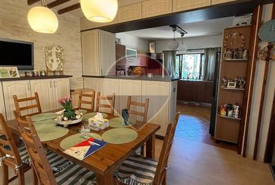 Duplex cu 7 camere cu Teren 235 Mp în Central