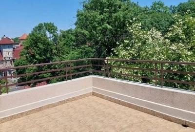 Apartament cu 4 camere în Kiseleff