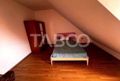 Apartament cu 4 camere decomandat, mobilat în Vasile Aaron - 12