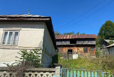 Teren intravilan de 2800 mp, în Sultanu