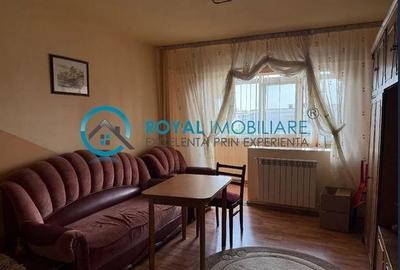Apartament cu 4 camere decomandat, mobilat în 9 Mai - 1