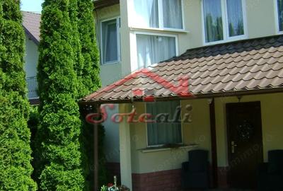 Casă cu Teren 1461 Mp în Cornu - 18