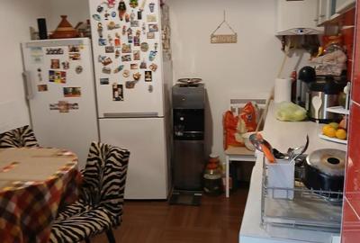 Apartament cu 2 camere semidecomandat în Centrul Civic