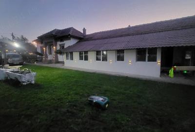 Casă cu 2 camere cu Teren 4500 Mp în Jiana