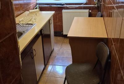 Apartament cu 2 camere semidecomandat în Central - 1