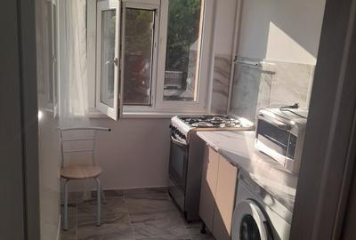Apartament cu 2 camere decomandat în Titan - 3