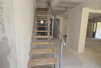 Casă cu 3 camere cu Teren 800 Mp în Beliș - 9