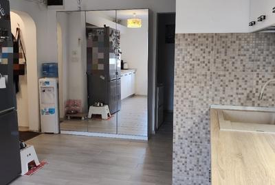 Apartament cu 3 camere decomandat în Vitan - 2