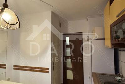 Apartament cu 3 camere decomandat în Central - 2
